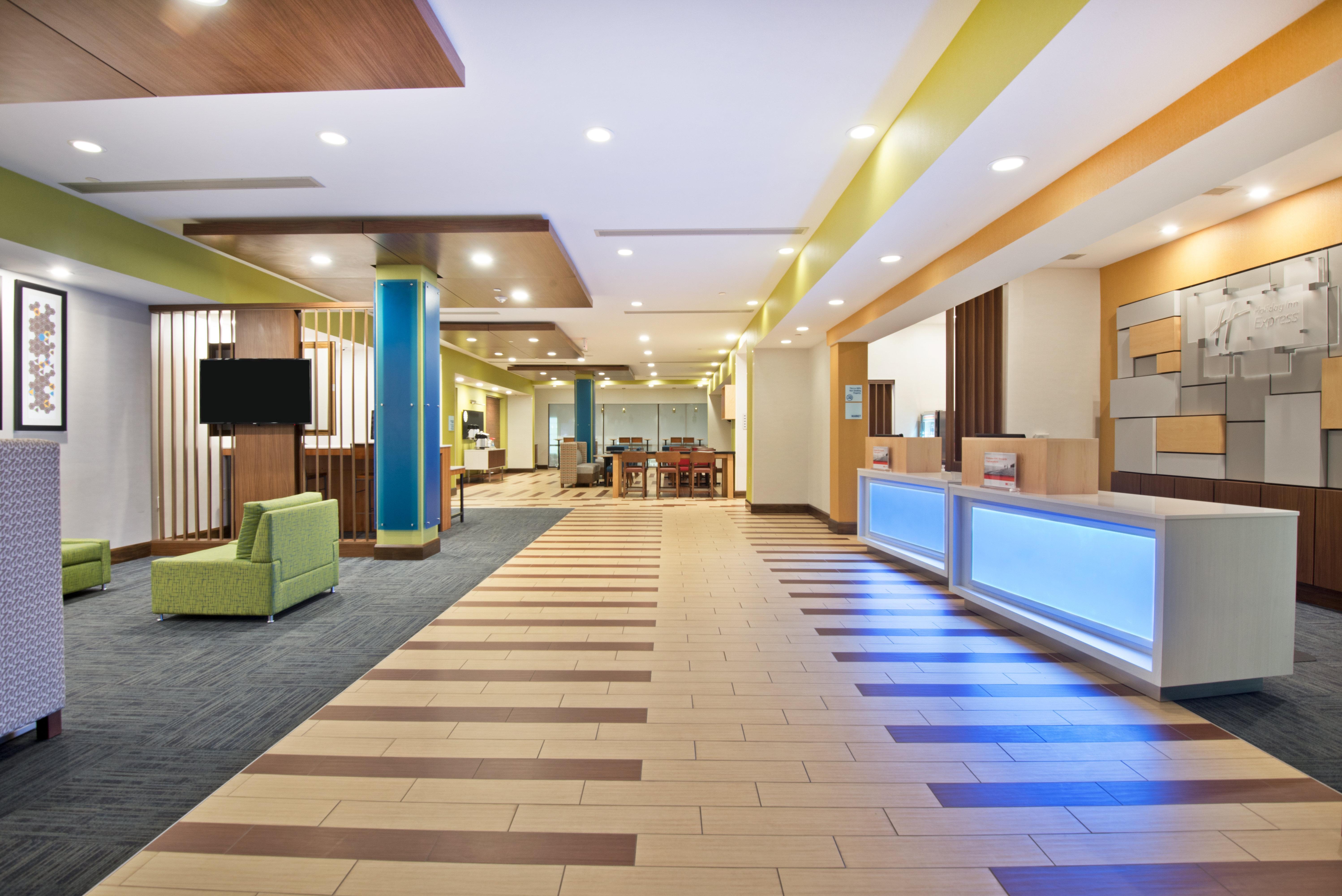 Holiday Inn Express & Suites Uniontown By Ihg Εξωτερικό φωτογραφία